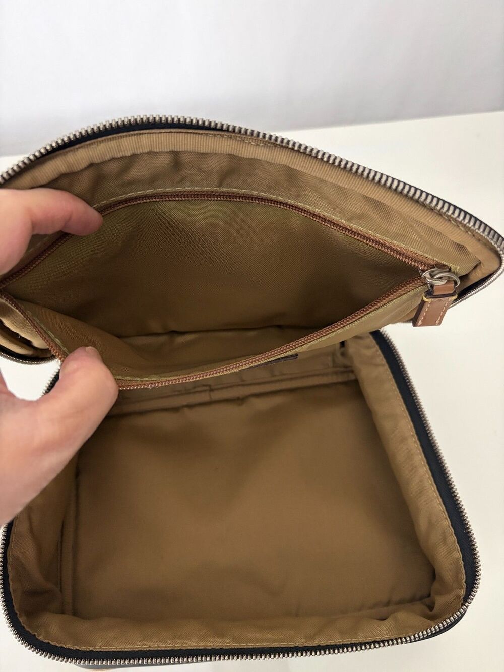 COACH Vintage Leather Toiletry Bag Costmetic Pouch Black - Picture 6 of 14